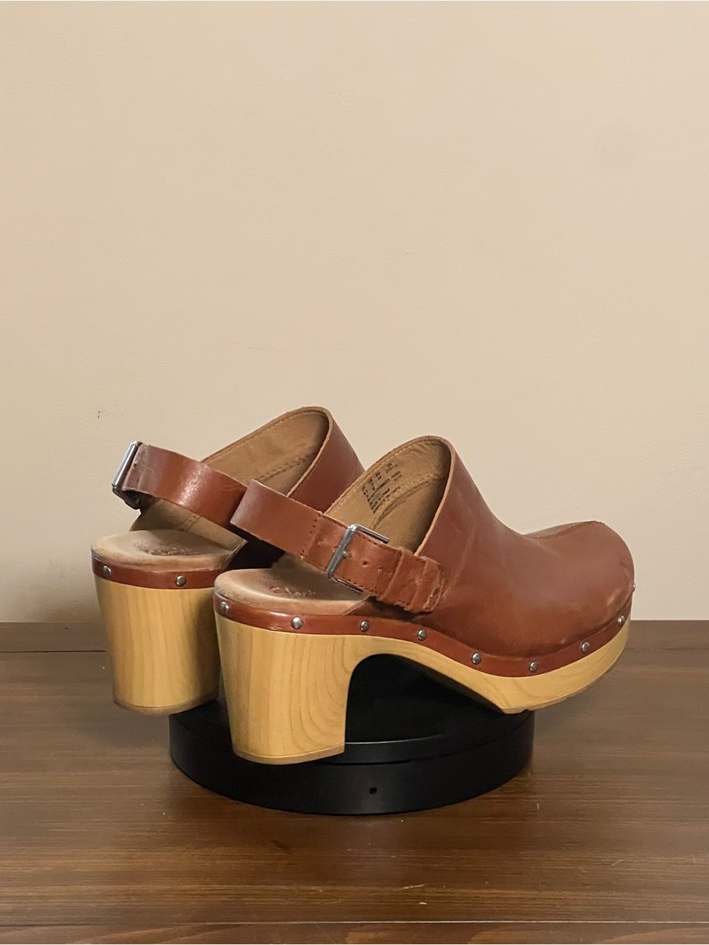 Clarks Artisan Women's Size US 12M Ledella York Leather Clog in Nutmeg Brown - Picture 3 of 13